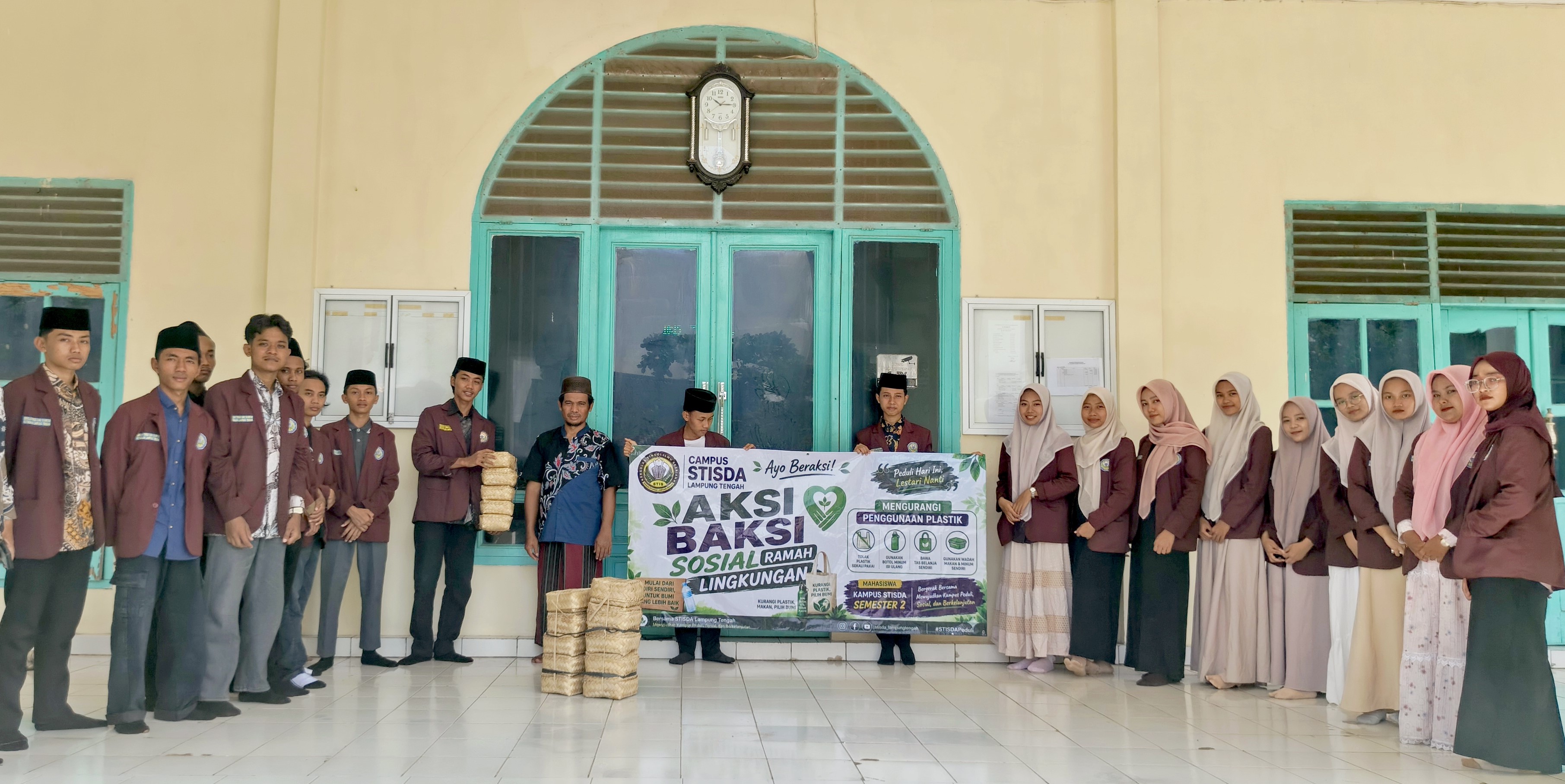 Mahasiswa STISDA Baksos Sosial Peduli Lingkungan